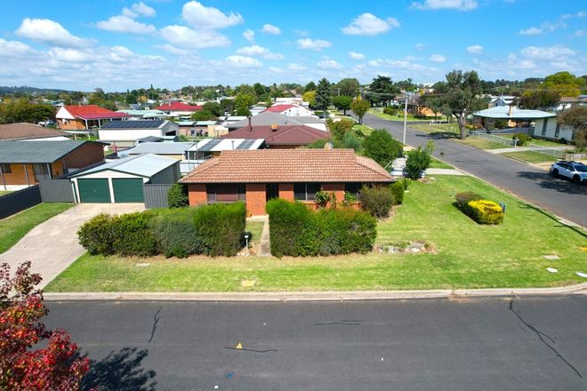 Picture of 19 Kerr Place, GOULBURN NSW 2580