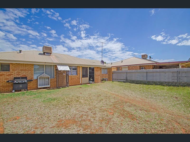 27 Blackall Place, South Kalgoorlie WA 6430