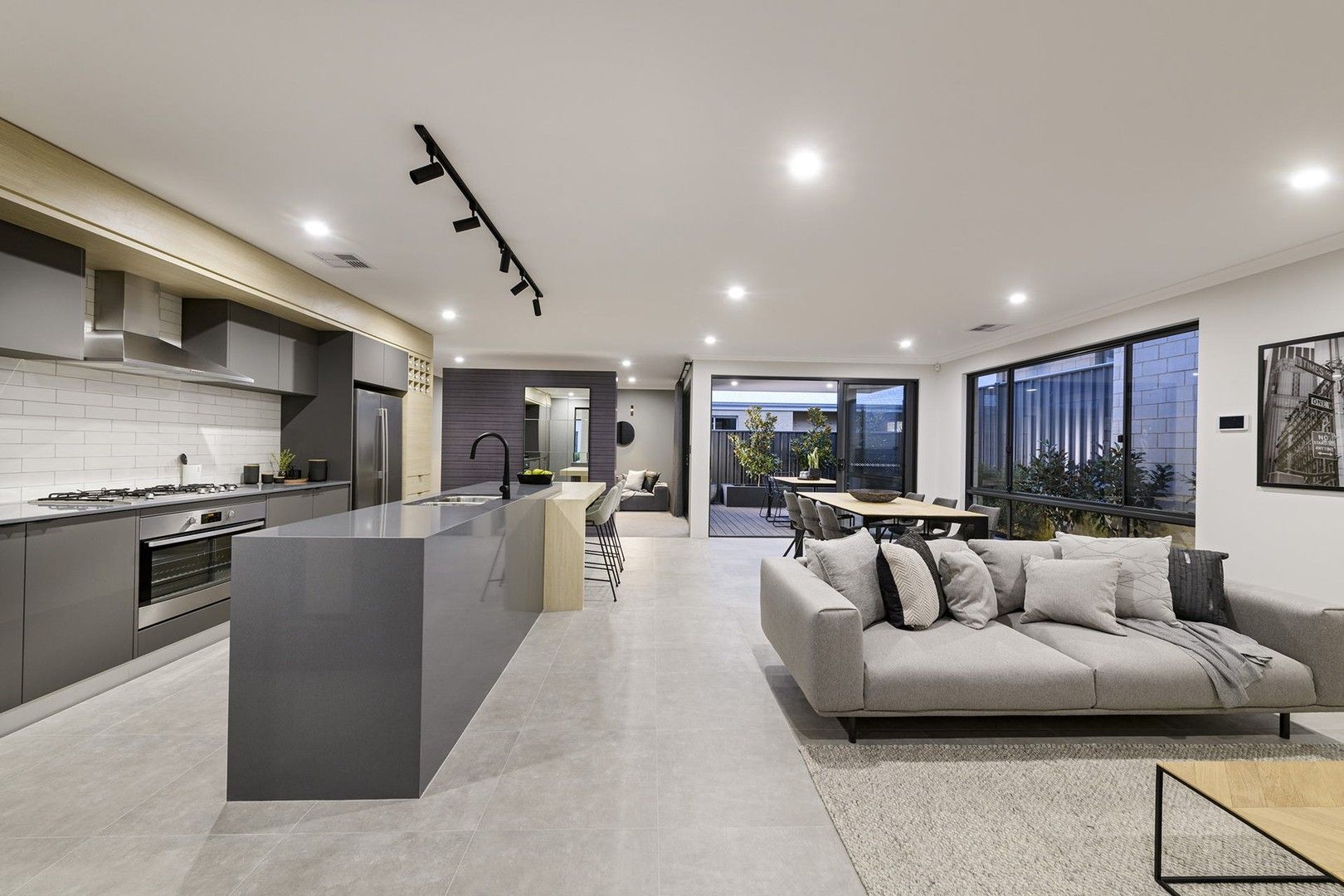 4 bedrooms New House & Land in  SOUTHERN RIVER WA, 6110
