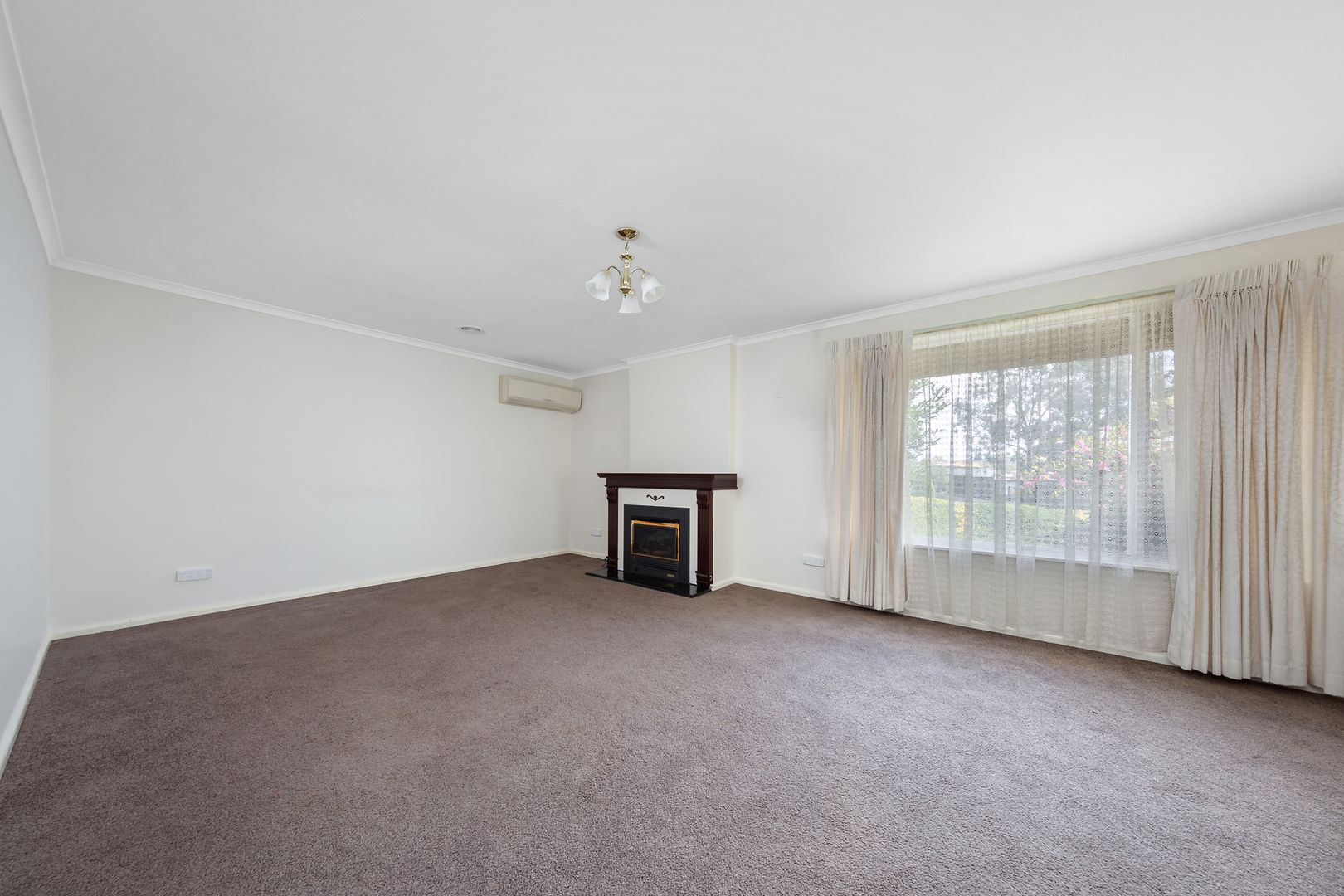 90 Vasey Crescent, Campbell ACT 2612, Image 2
