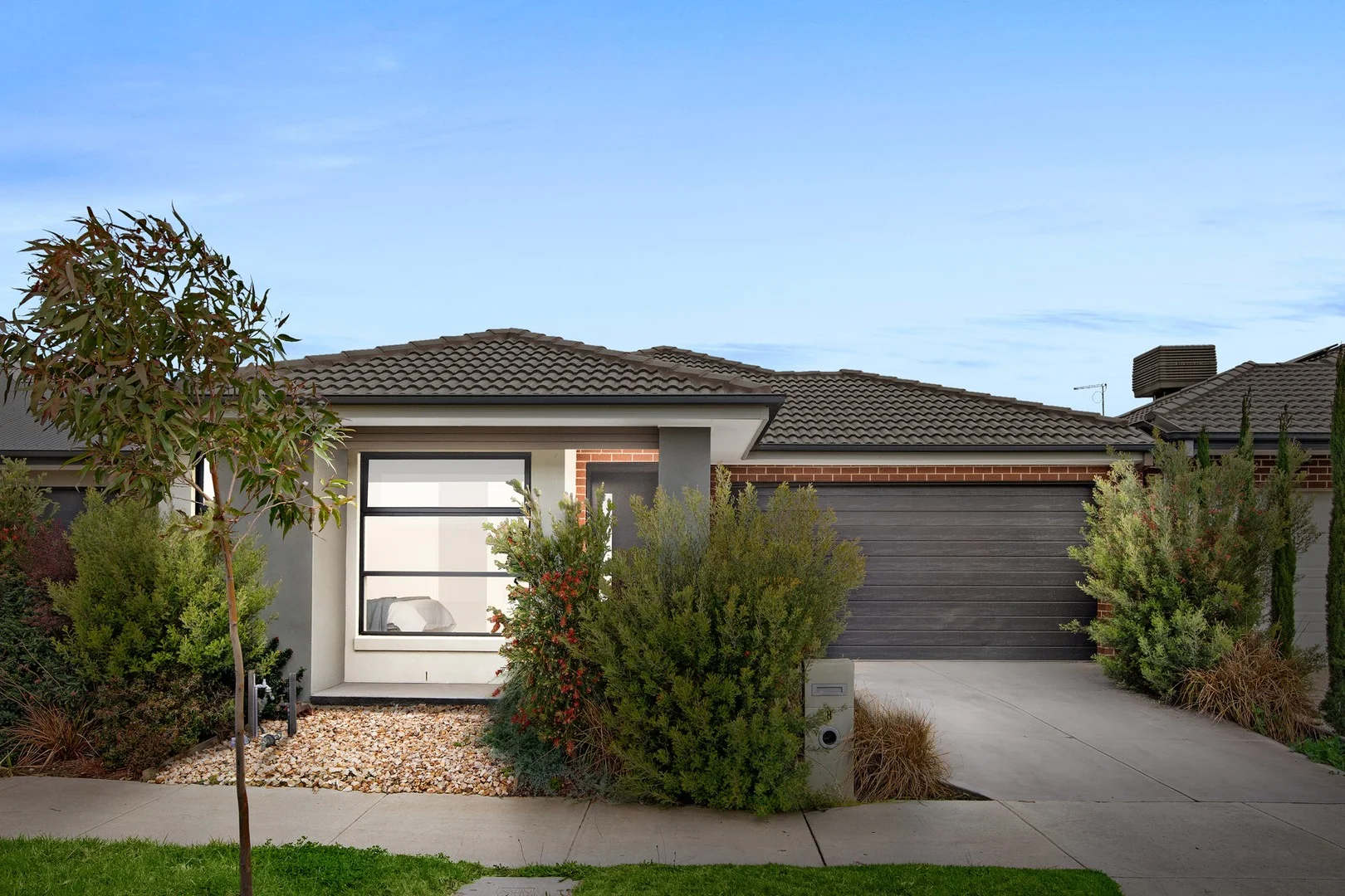 8 Bassett Avenue, Wyndham Vale VIC 3024