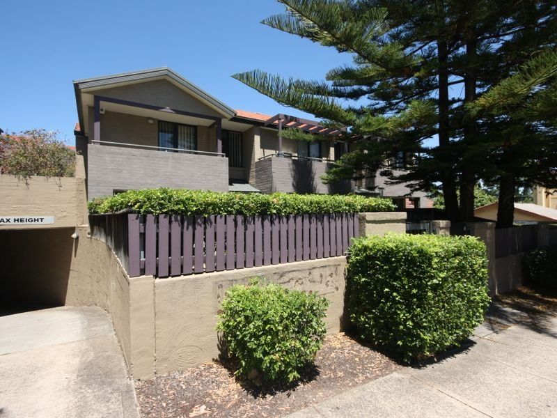 2 bedrooms Townhouse in 10/158-162 Wellbank Street NORTH STRATHFIELD NSW, 2137