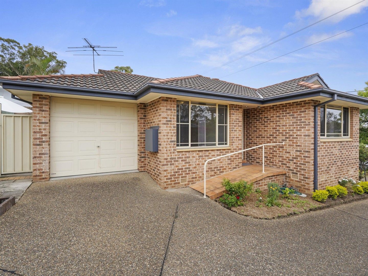 2 bedrooms Villa in 1/8 Vermont Street SUTHERLAND NSW, 2232