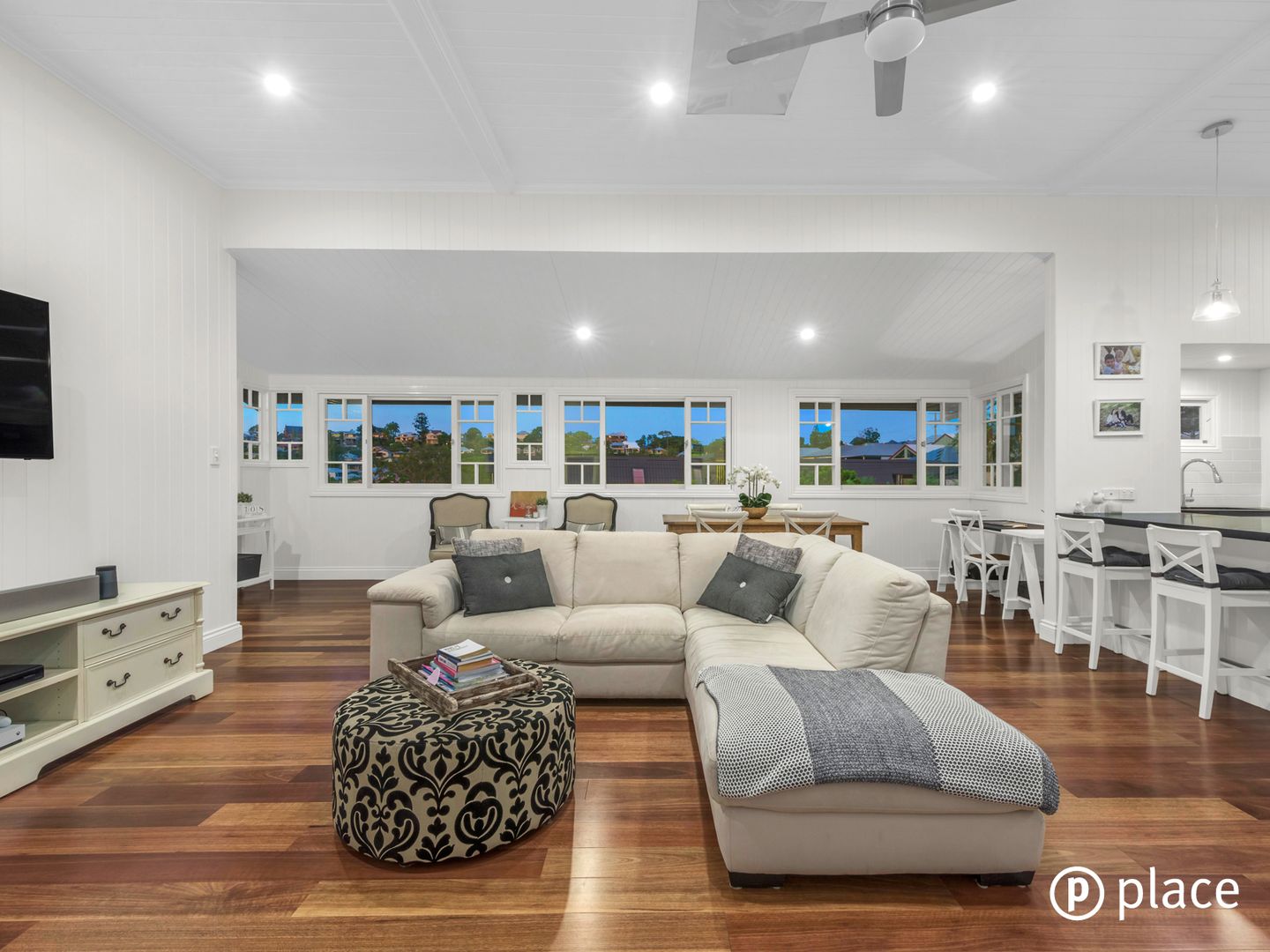 41 Dickens Street, Norman Park QLD 4170, Image 2
