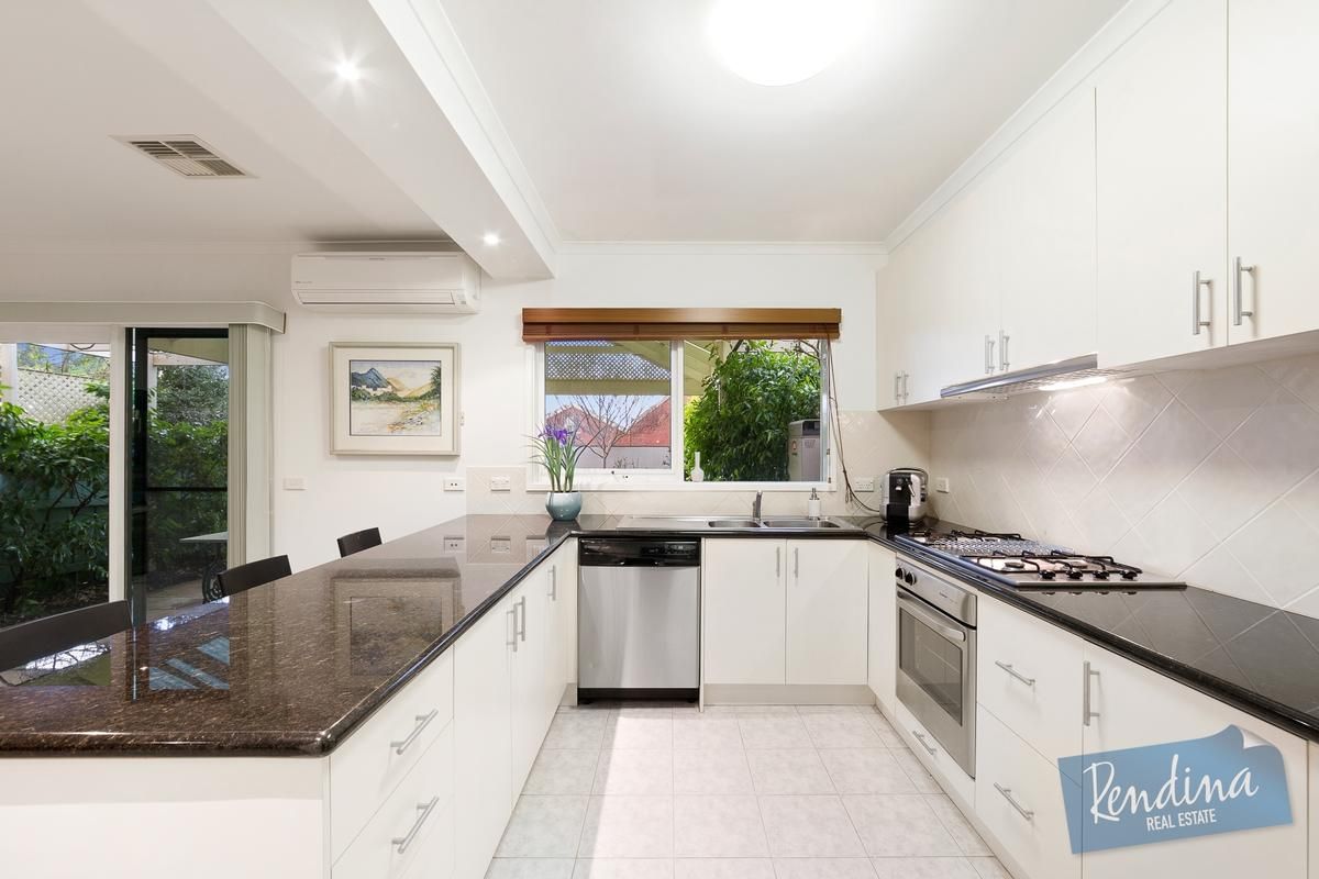 12 Frearson Walk, Kensington VIC 3031, Image 1