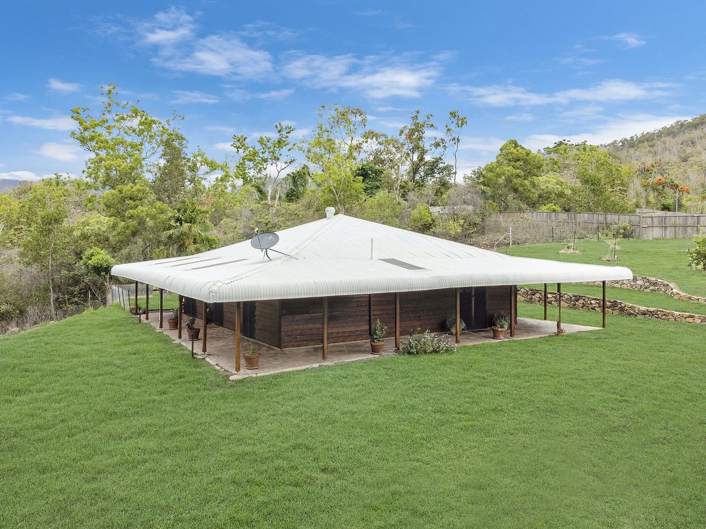 54 Mount Elliott Drive, Alligator Creek QLD 4816, Image 0