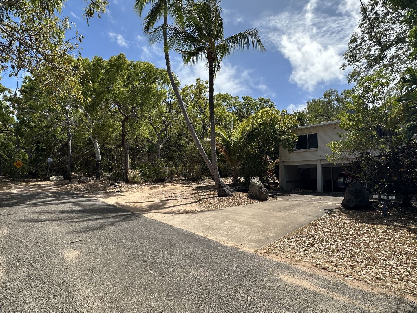 11 Butler St, Picnic Bay QLD 4819, Image 2