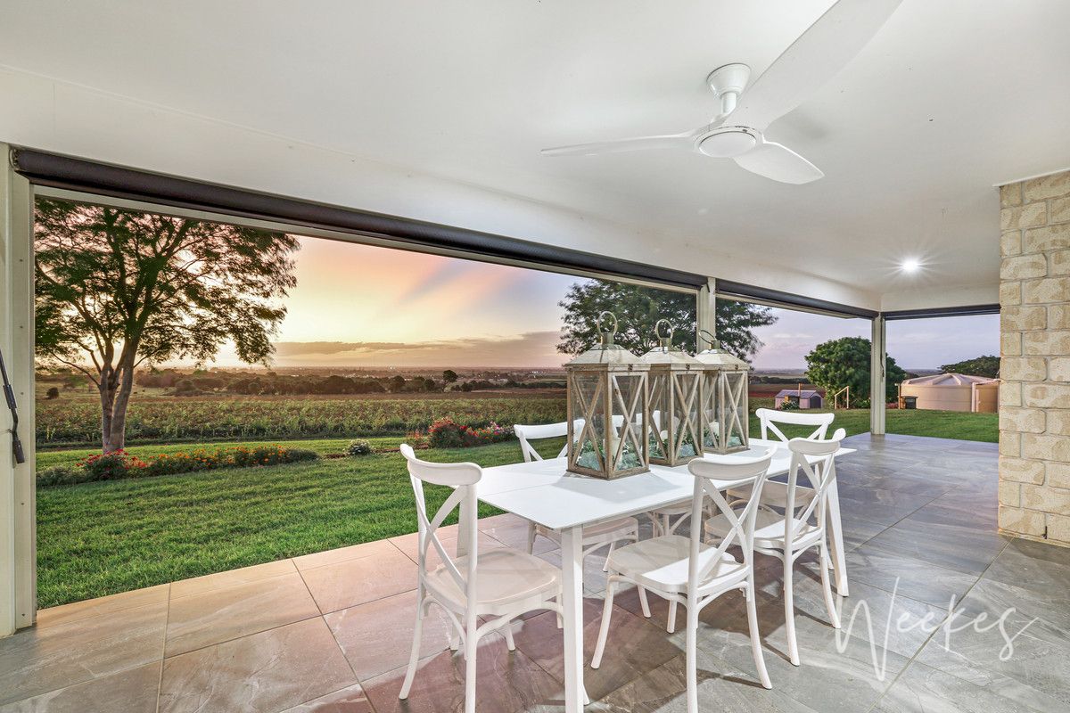 4 bedrooms House in 16 Linden Crescent QUNABA QLD, 4670