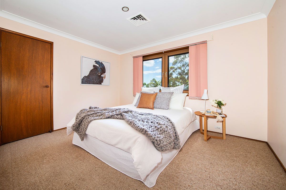 20 Jarrah Close, Alfords Point NSW 2234, Image 2