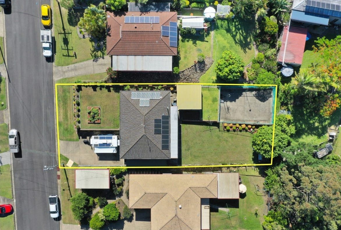 4 bedrooms House in 7 Flinders Avenue MOLENDINAR QLD, 4214