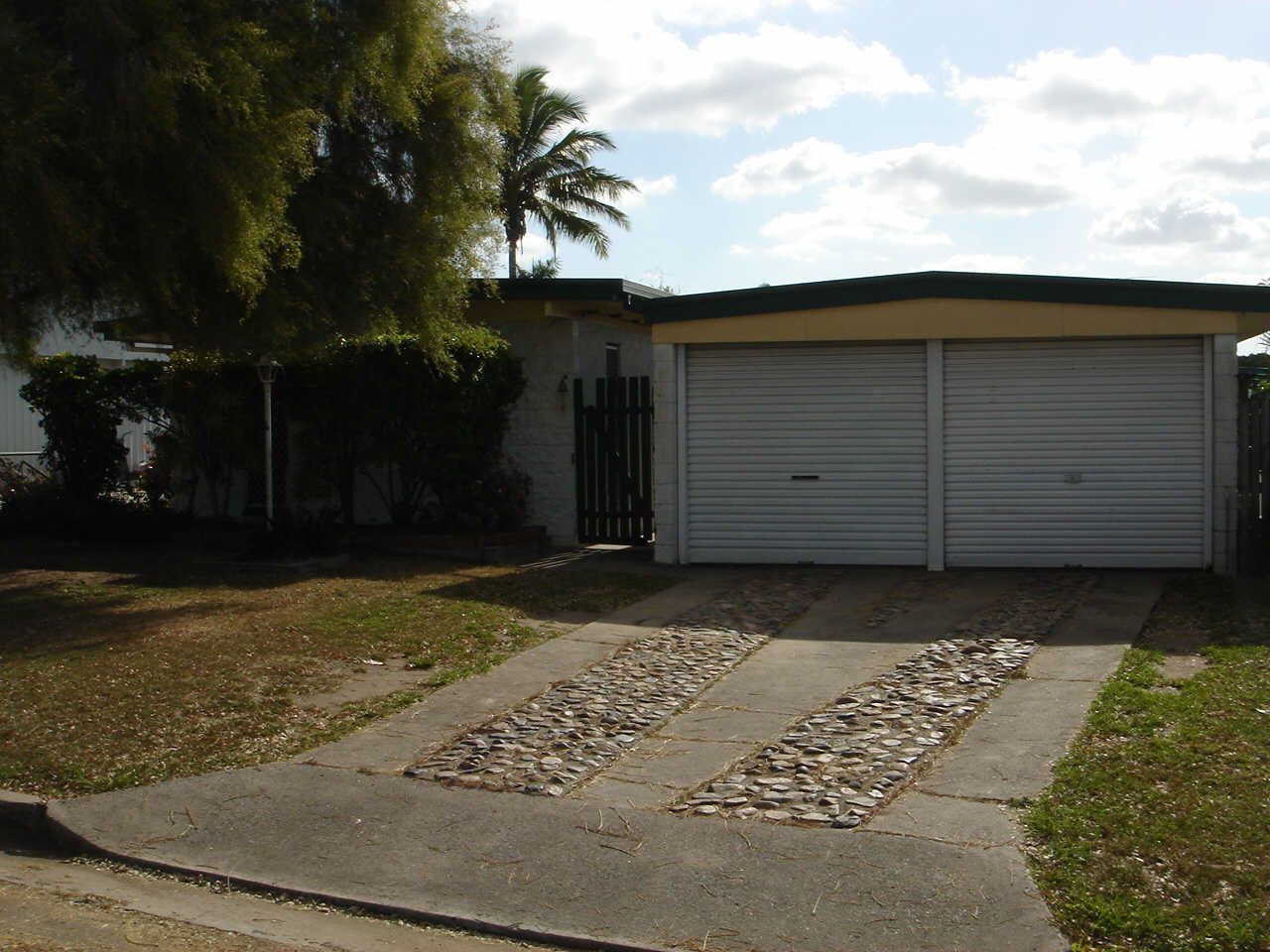 4 STOPHER CRT, Beaconsfield QLD 4740, Image 2