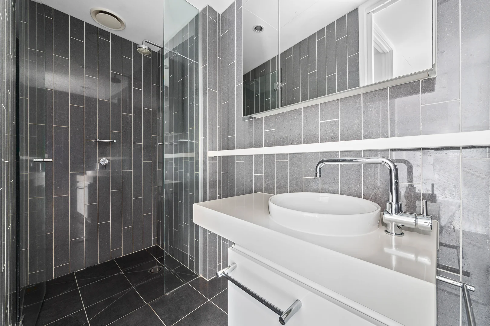 Additional image 4 of 910/338 Kings Way, South Melbourne VIC 3205