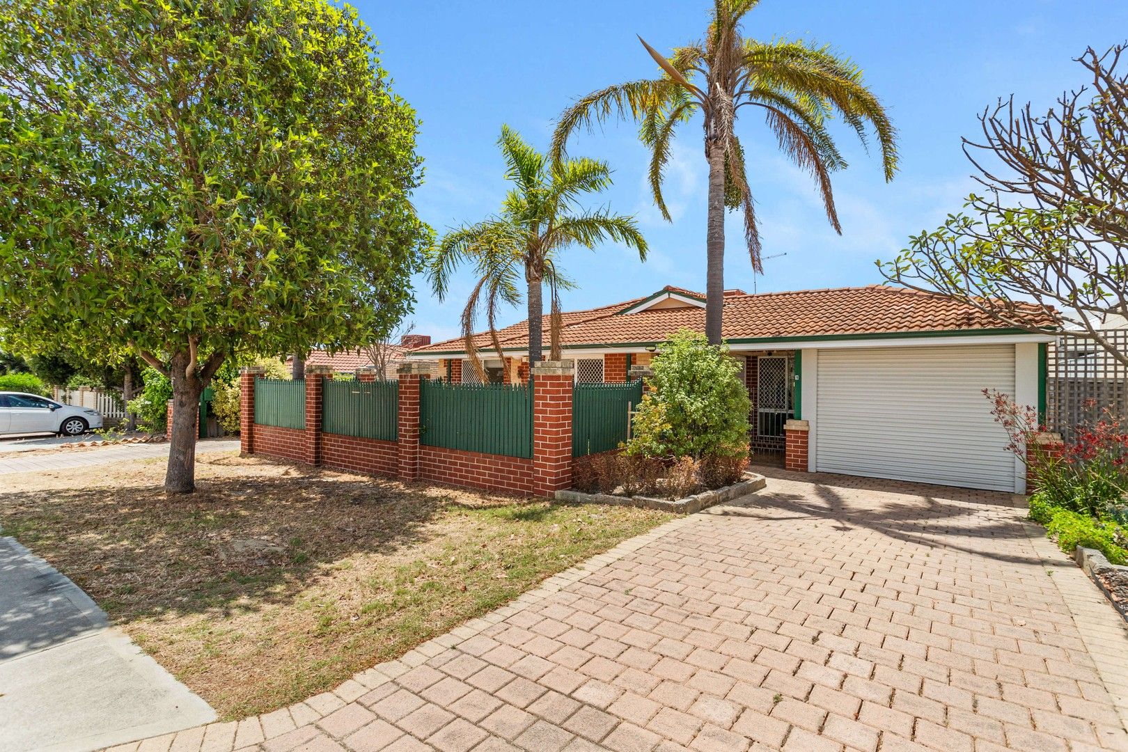 3 bedrooms Villa in 1/53 Eldorado Street TUART HILL WA, 6060