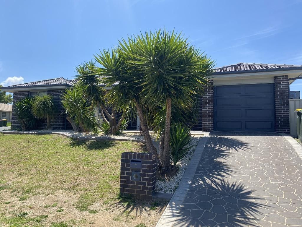 37 Milburn Road, Oxley Vale NSW 2340