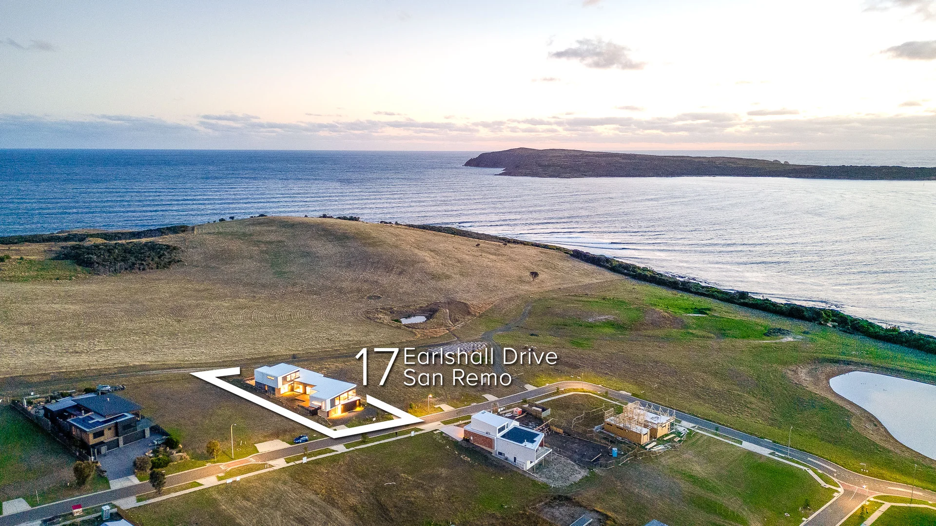 17 Earlshall Drive, San Remo VIC 3925