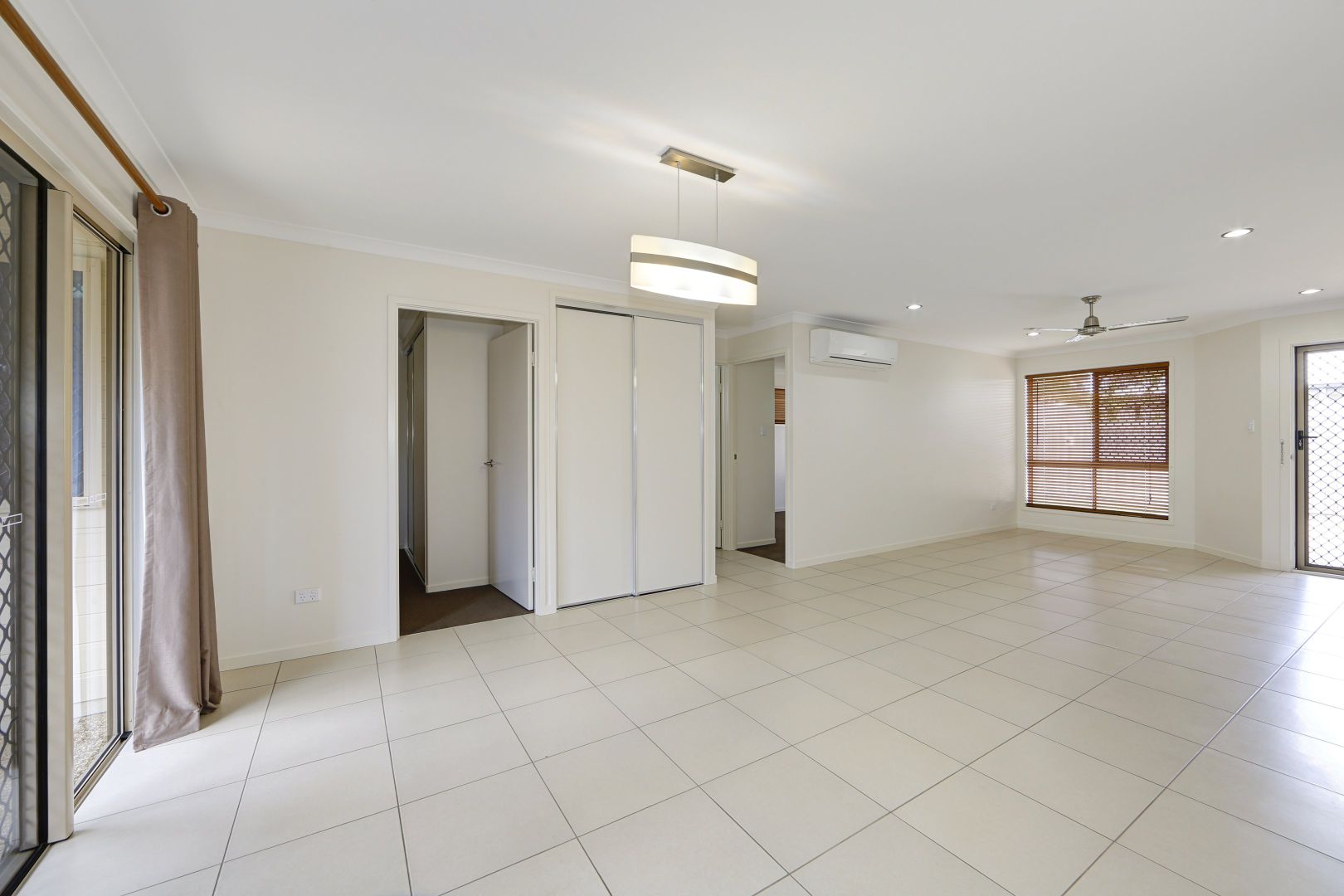 2-4/106 Burnett Street, Bundaberg South QLD 4670, Image 2