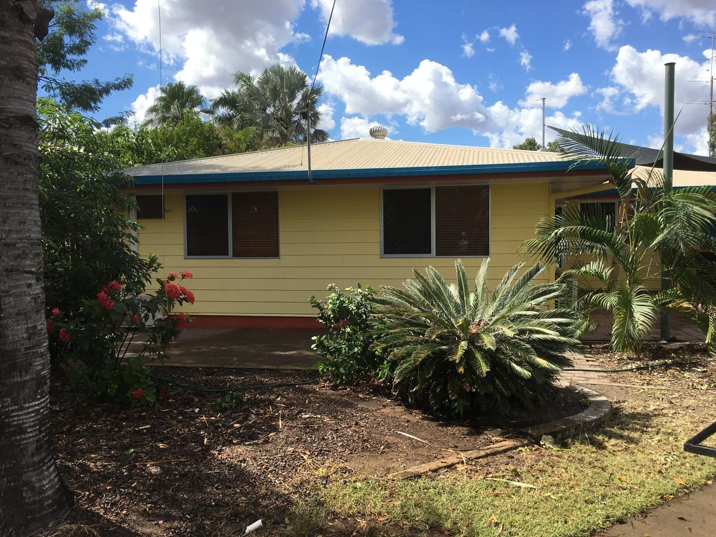 64 Yeates Street, Moranbah QLD 4744