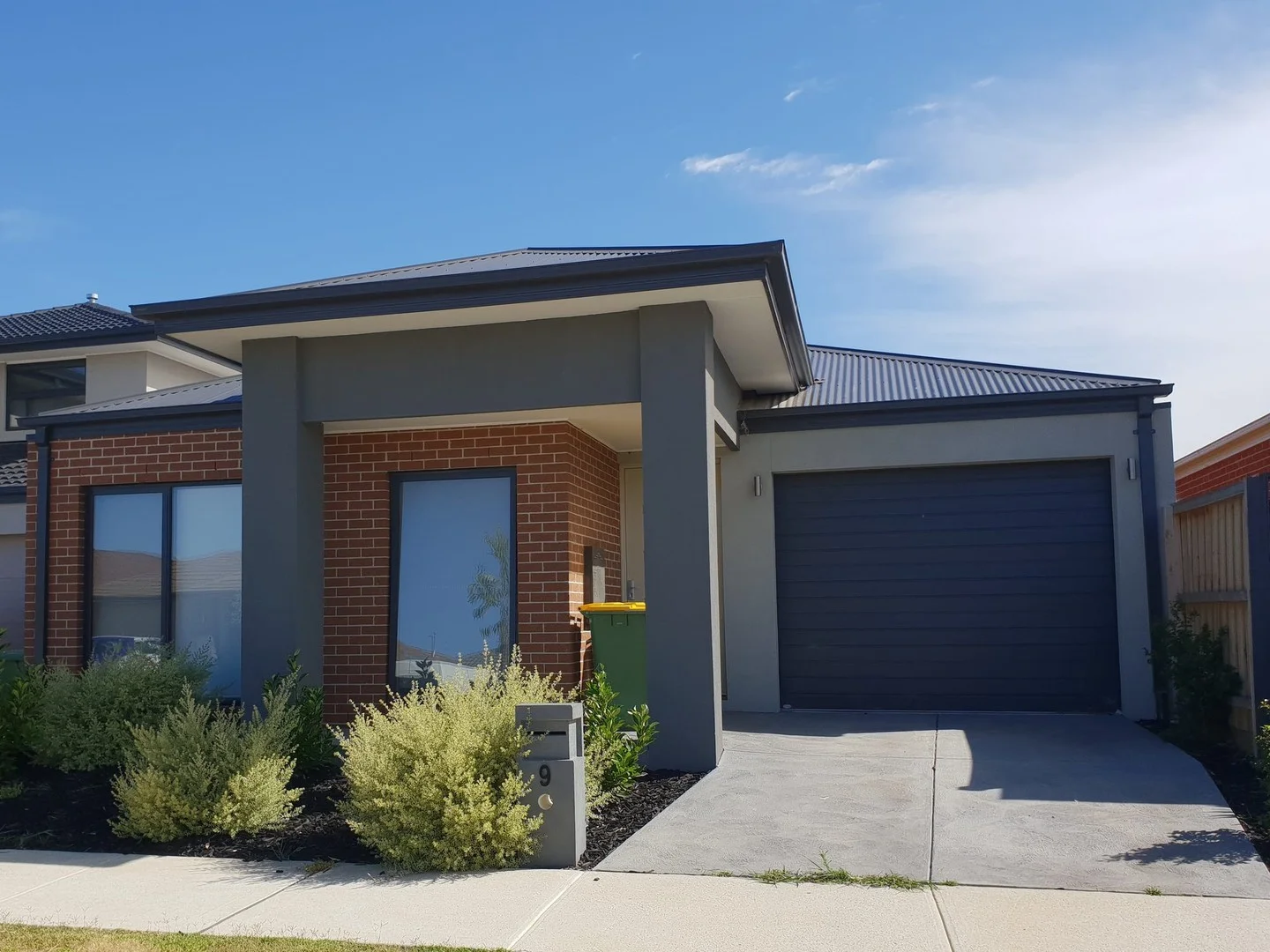 9 Faulkner Drive, Officer VIC 3809