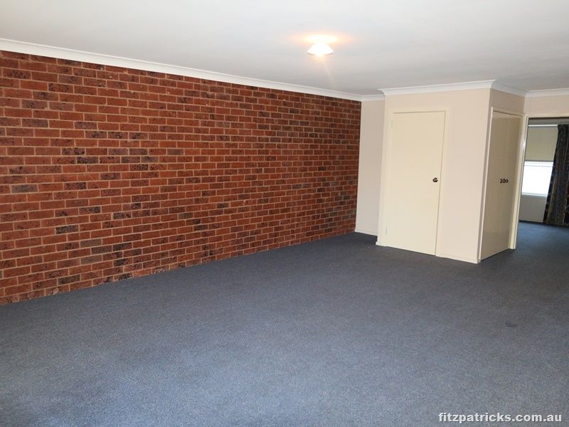 3/30 Lampe Avenue, Wagga Wagga NSW 2650, Image 2