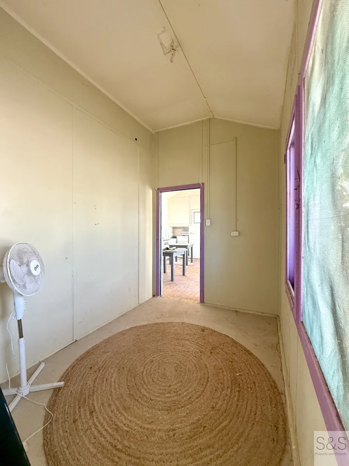 Image 12