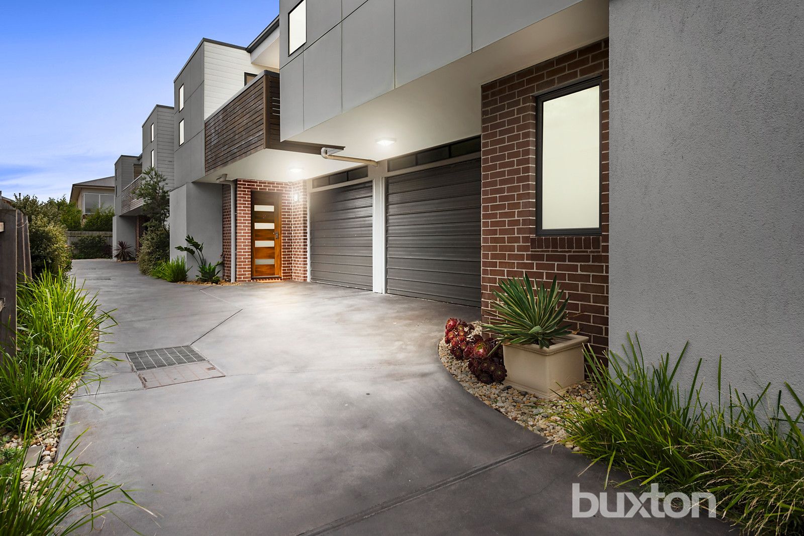 2/5 Harding Avenue, Bonbeach VIC 3196