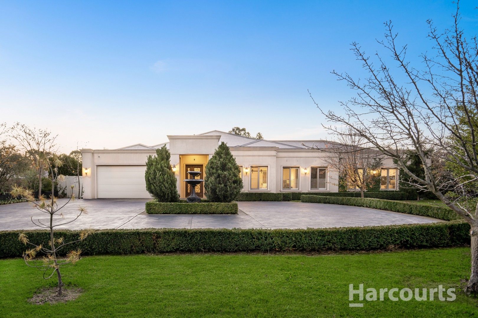 6 bedrooms House in 69 Spavin Drive SUNBURY VIC, 3429