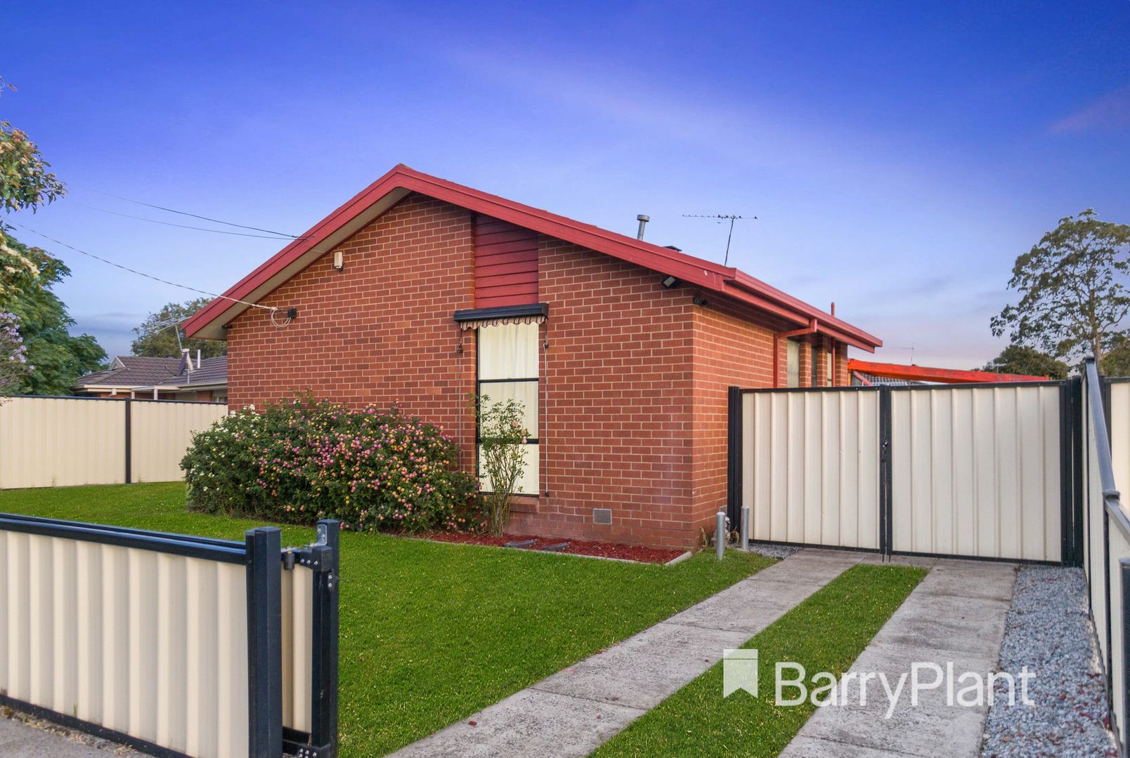 11 Kardinia Drive, Albanvale VIC 3021, Image 2