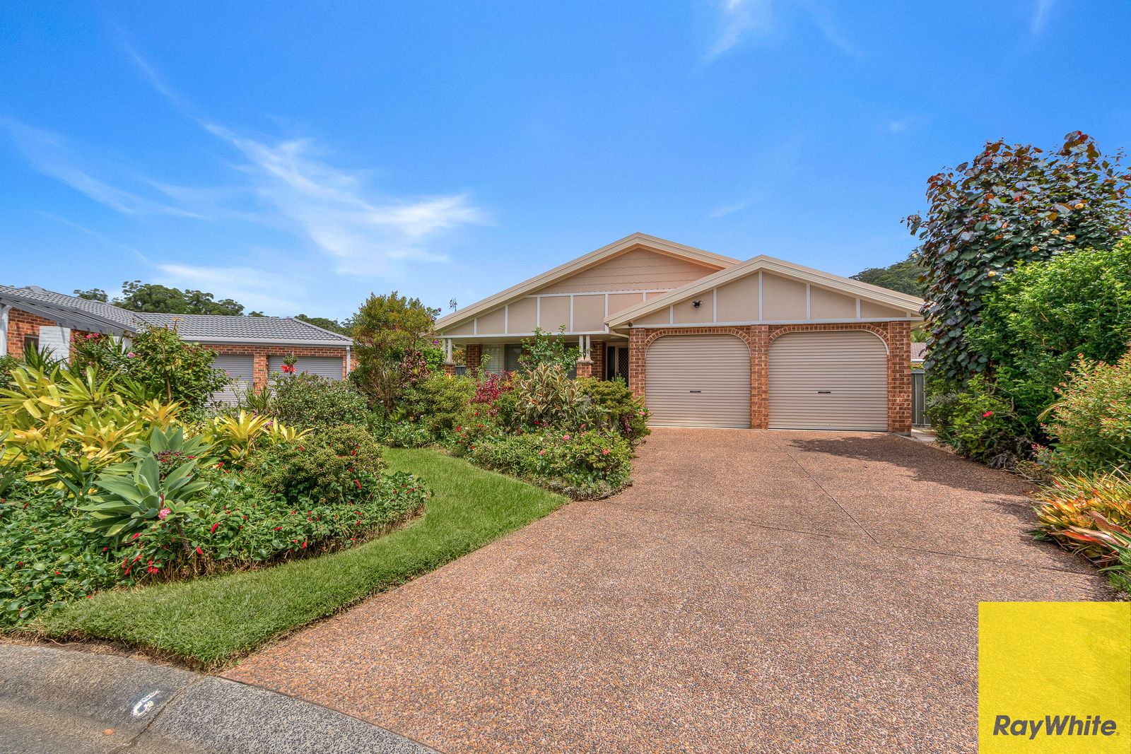 6 John Howe Place, Point Clare NSW 2250, Image 0