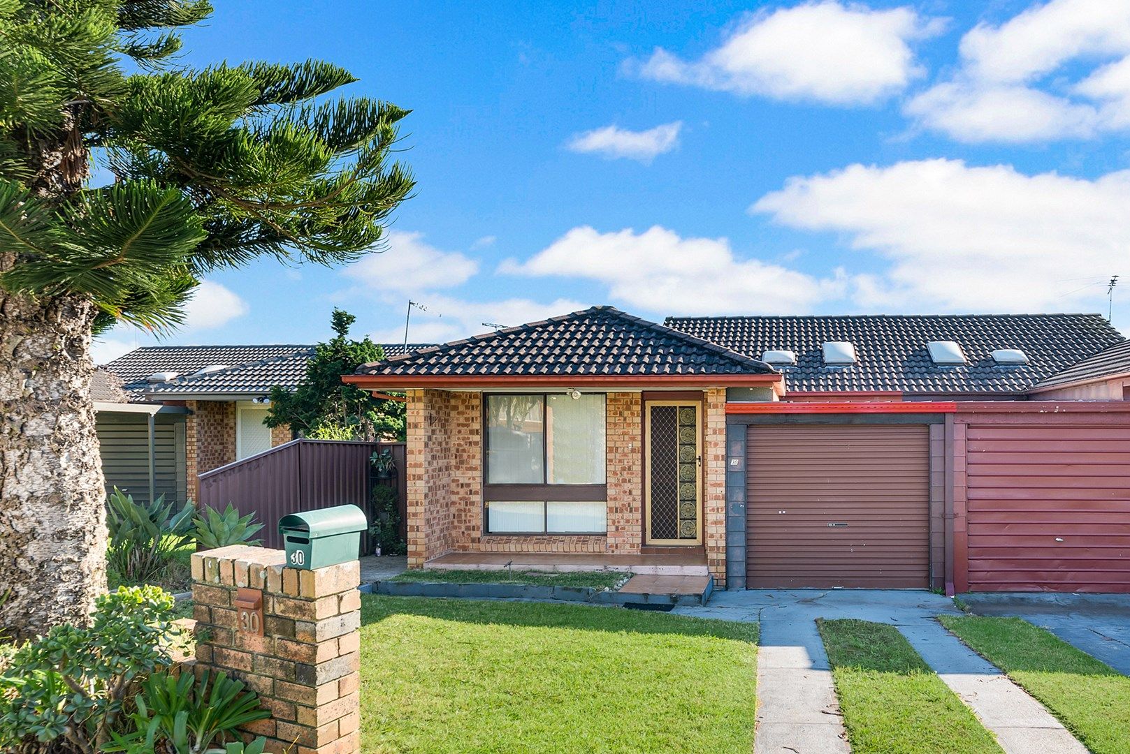 30 Fuchsia Crescent, Macquarie Fields NSW 2564, Image 0