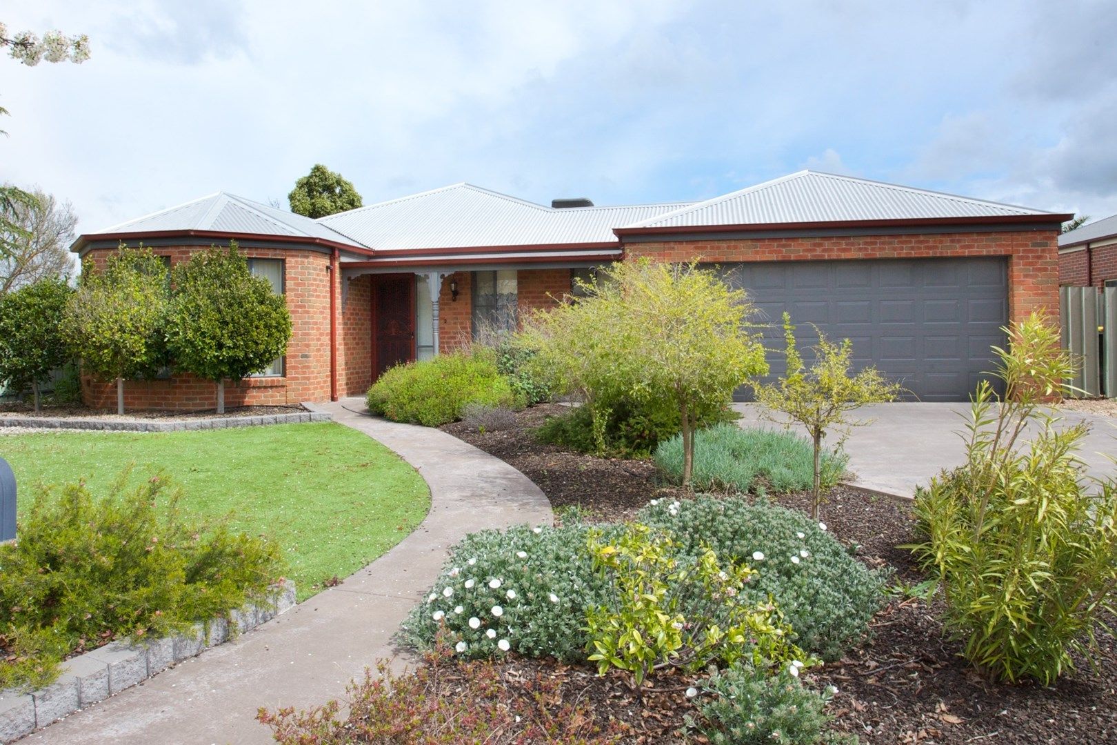 9 Karingal Crescent, Horsham VIC 3400, Image 0