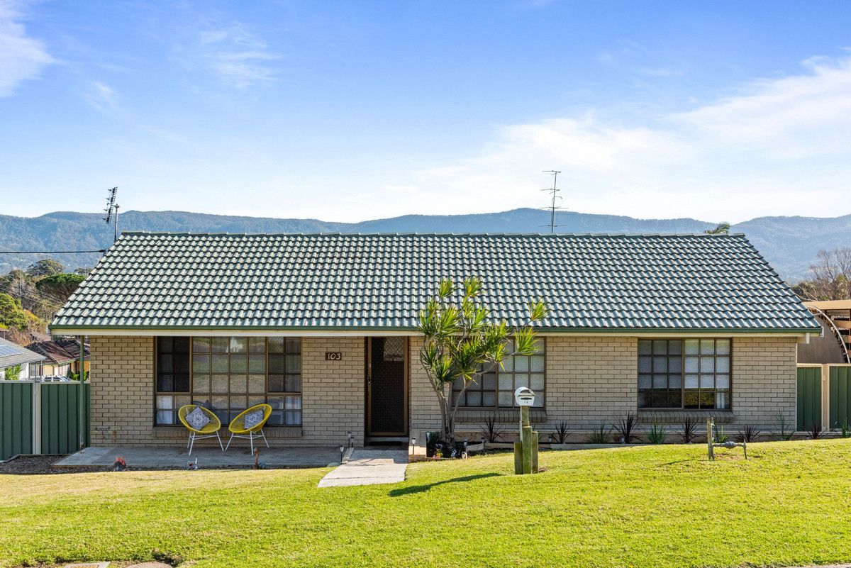 3 bedrooms House in 103 Lakelands Drive DAPTO NSW, 2530