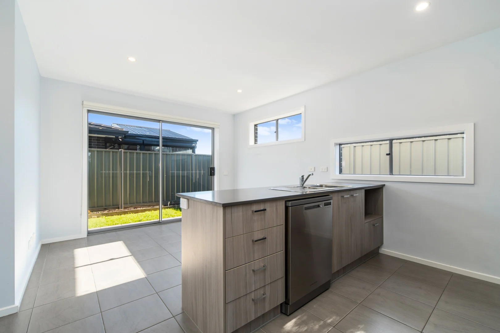 Additional image 4 of 52 Tucker Boulevard, Carrum Downs VIC 3201