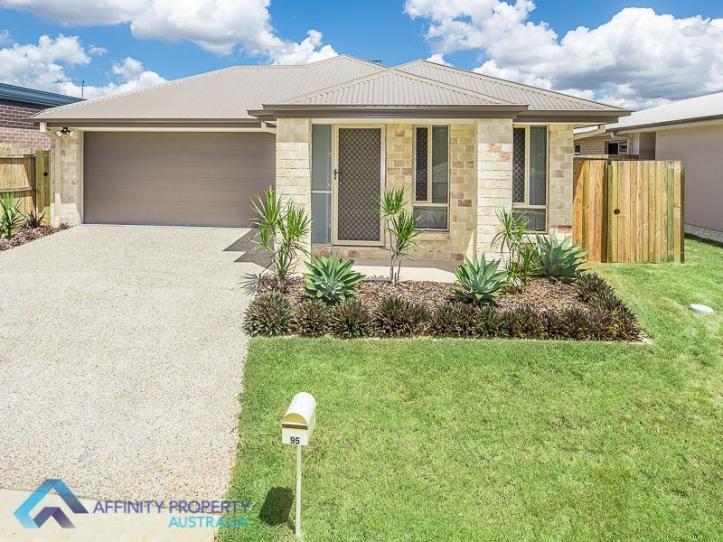 4 bedrooms House in 95 Sheaves Road KALLANGUR QLD, 4503
