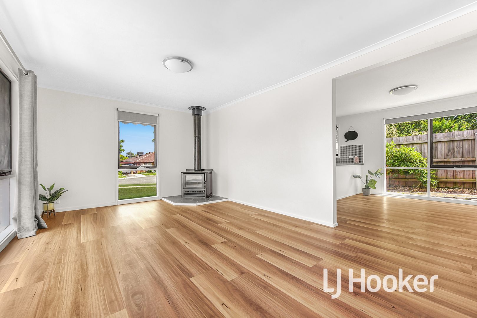 27 Sarah Place, Hampton Park VIC 3976, Image 1