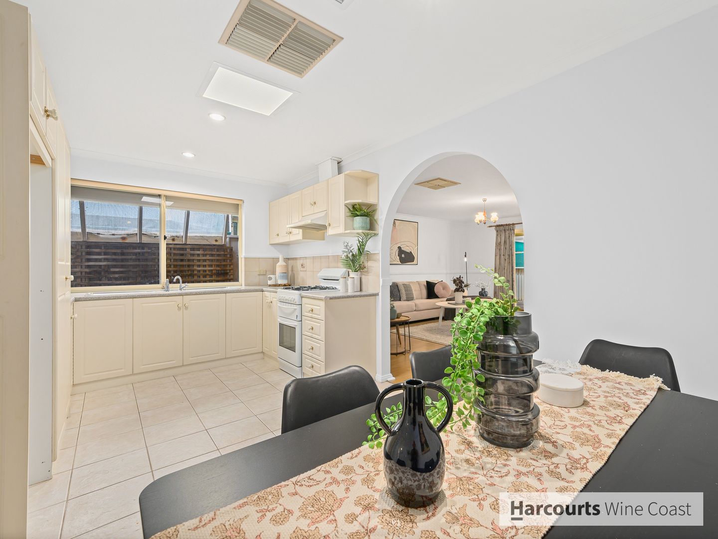 8 Cargo Court, Seaford Rise SA 5169, Image 2