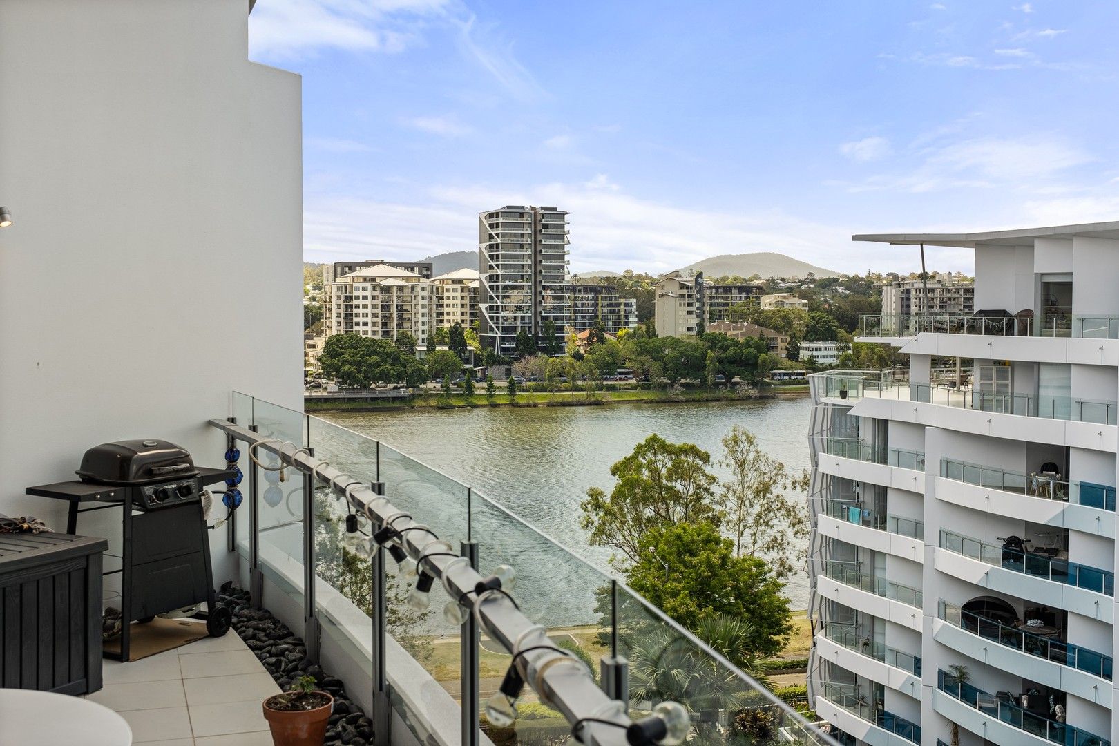 2 bedrooms Apartment / Unit / Flat in 1702/45 Duncan Street WEST END QLD, 4101