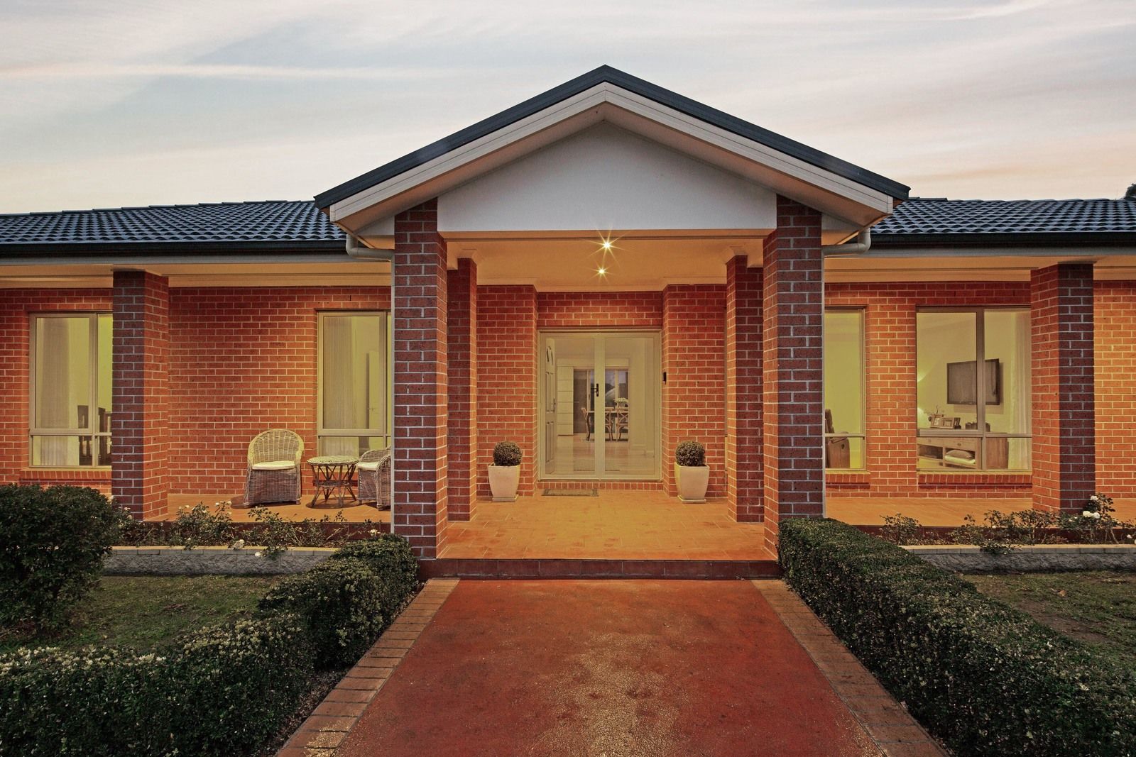 48 Stuartfield Avenue, Romsey Property History & Address Research