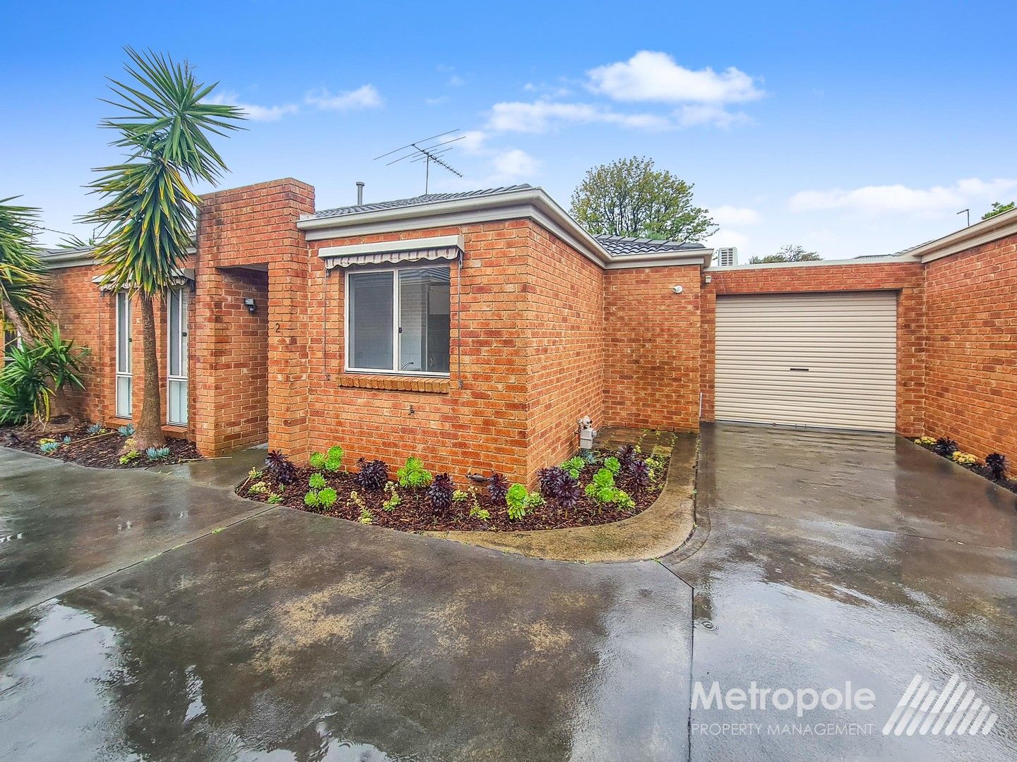 2 bedrooms Townhouse in 9B Enright Street HIGHETT VIC, 3190