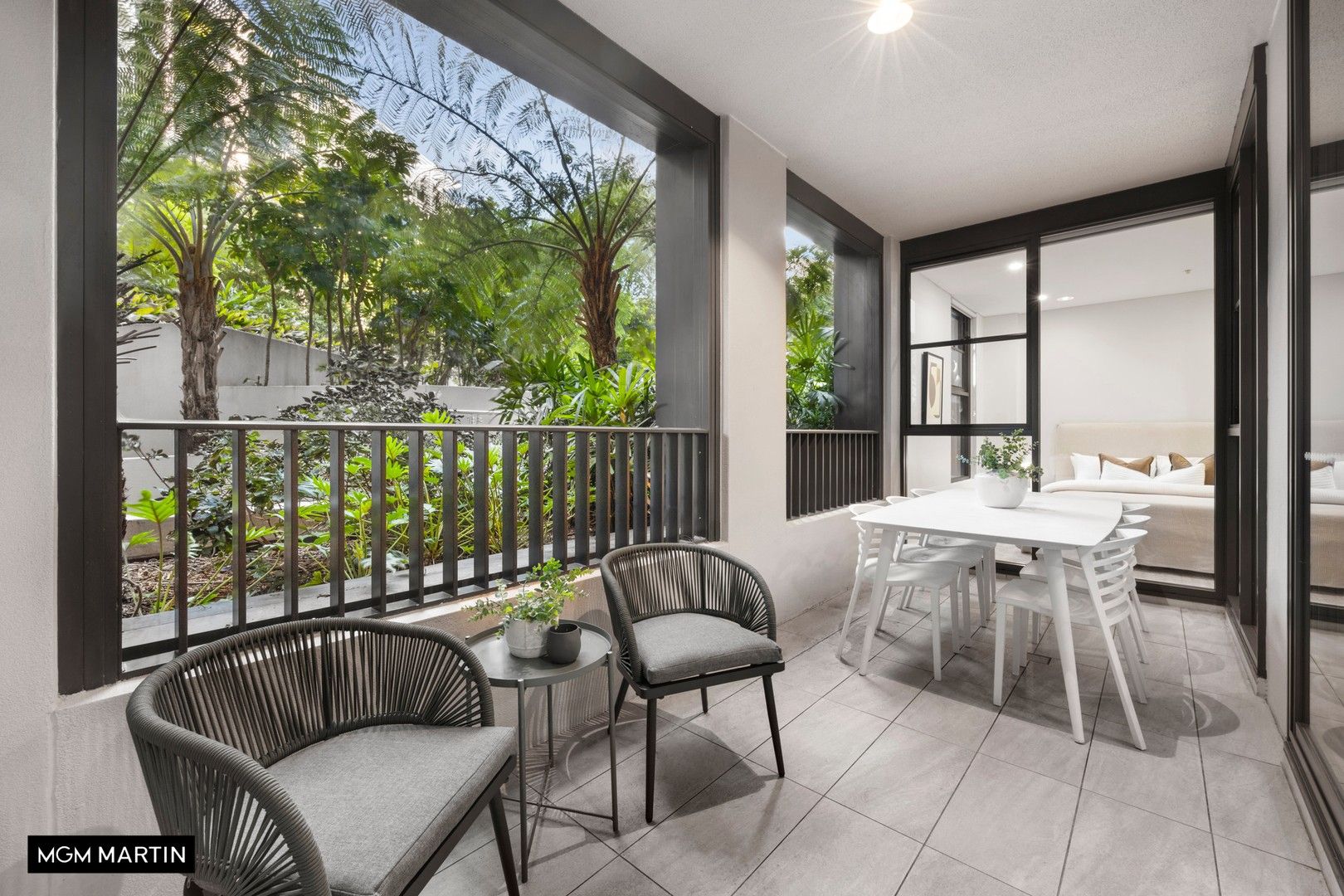 2 bedrooms Apartment / Unit / Flat in 1014/8 Kingsborough Way ZETLAND NSW, 2017