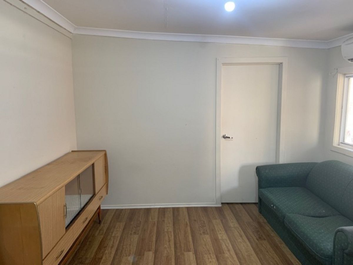 1 bedrooms Apartment / Unit / Flat in 21A Tooradin Avenue DALLAS VIC, 3047