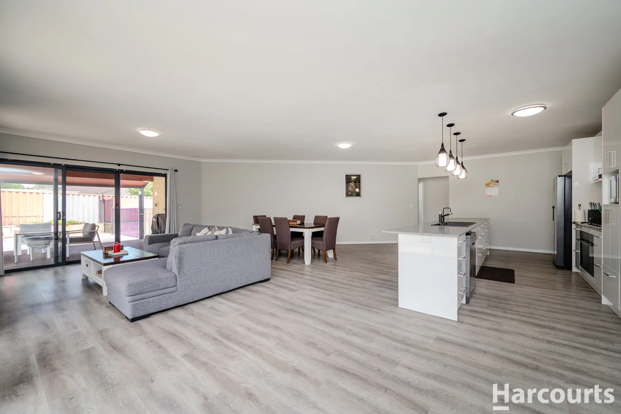 Additional image 10 of 16 Woodbine Loop, Tapping WA 6065