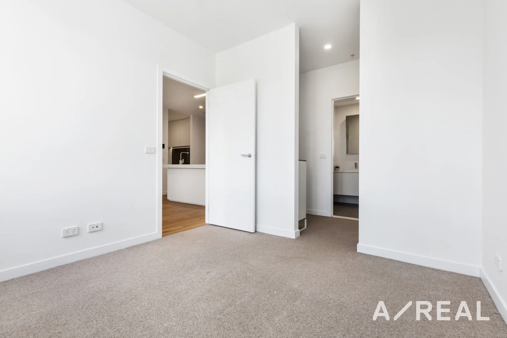Additional image 5 of 102/160 Williamsons Road, Doncaster VIC 3108