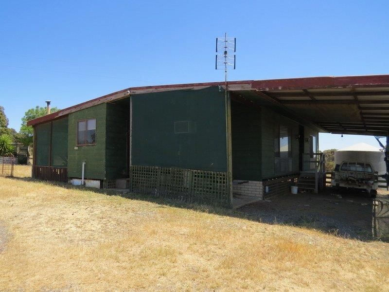 381 Wychitella Road, Wedderburn VIC 3518, Image 2