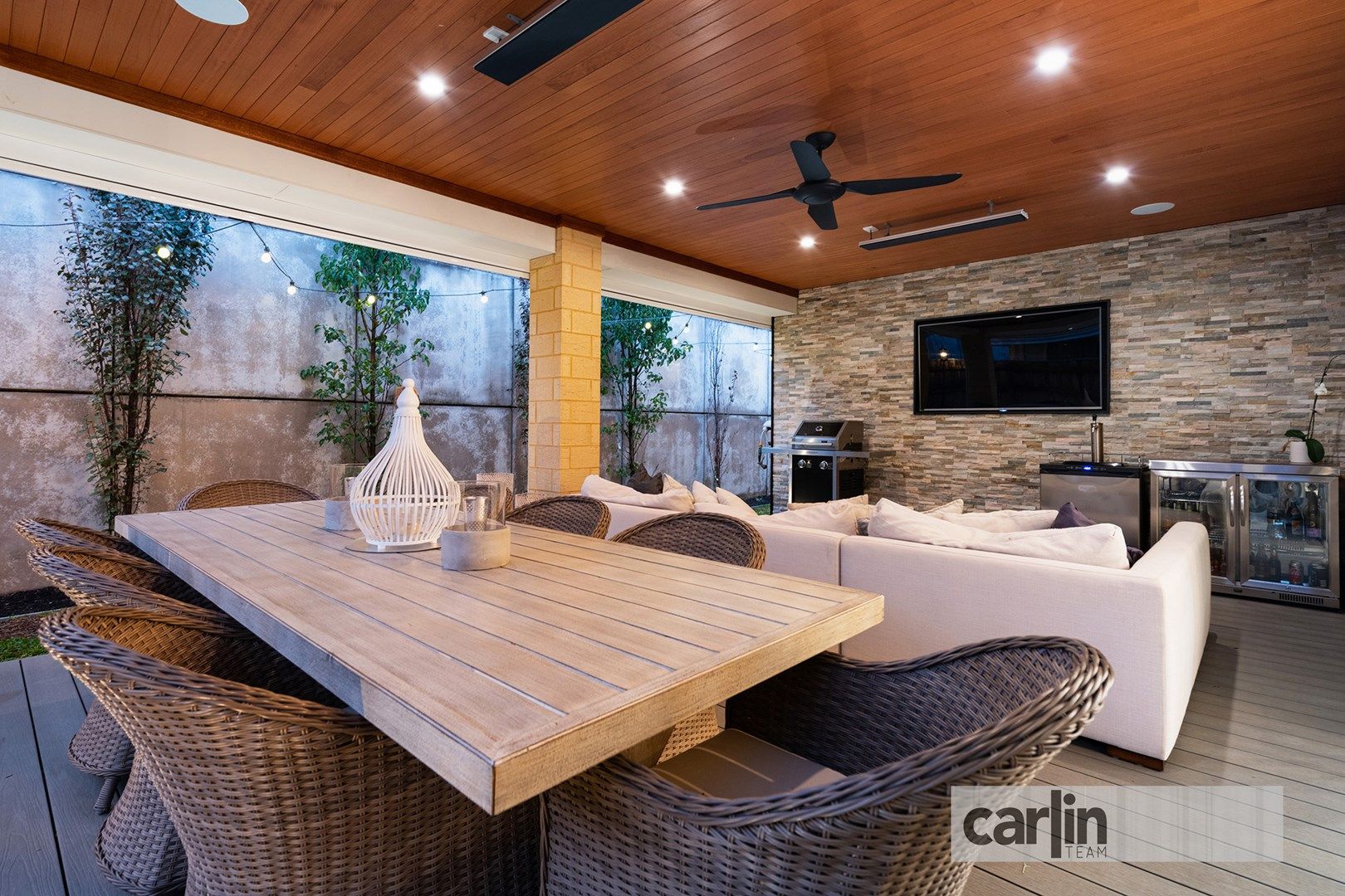 4 bedrooms House in 102 Sapphire Chase WELLARD WA, 6170