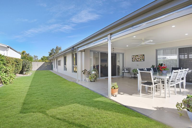 3 bedrooms House in 12 Rivercherry Avenue BANKSIA BEACH QLD, 4507