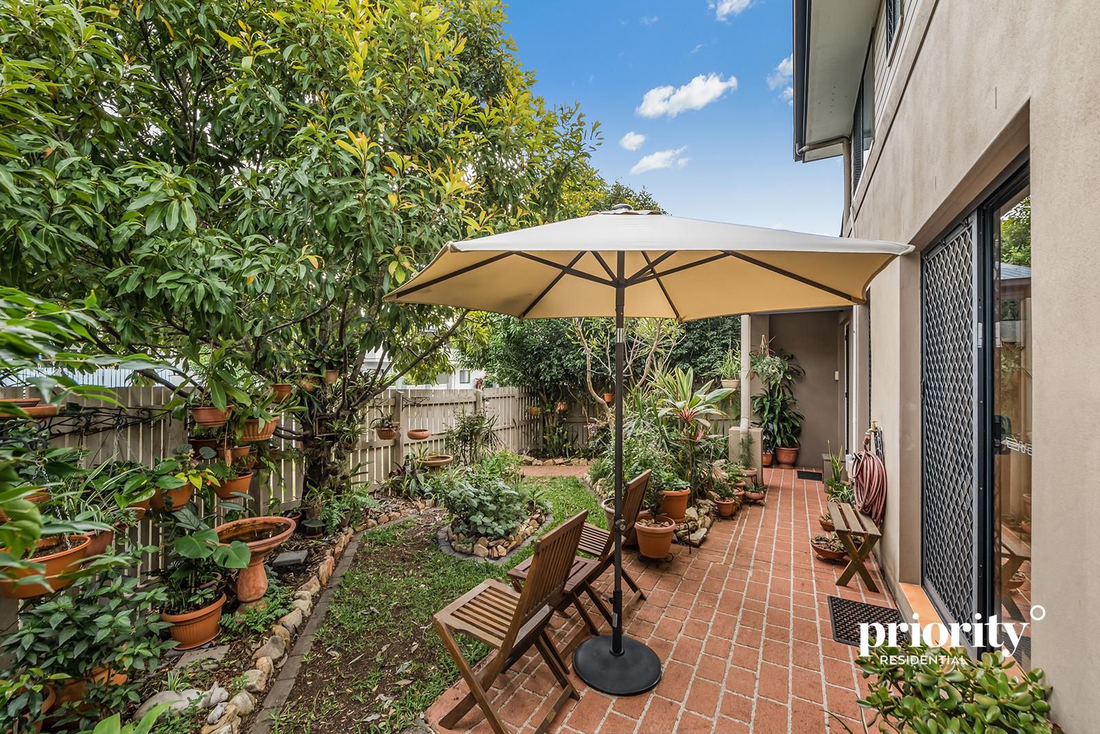 2/18 Eastleigh Street, Chermside QLD 4032, Image 1