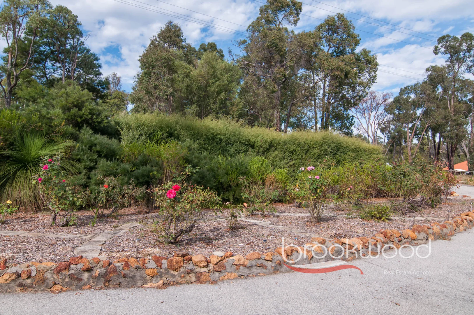 Additional image 2 of 555 Traylen Road, Stoneville WA 6081