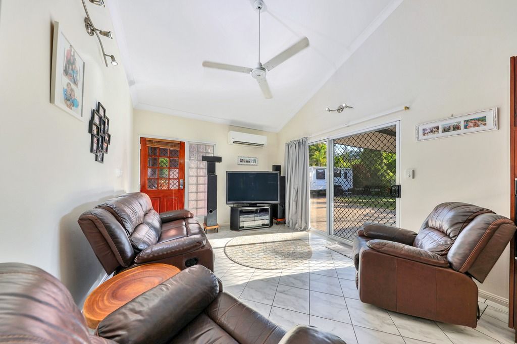 2/116 Forrest Pde, Rosebery NT 0832, Image 2