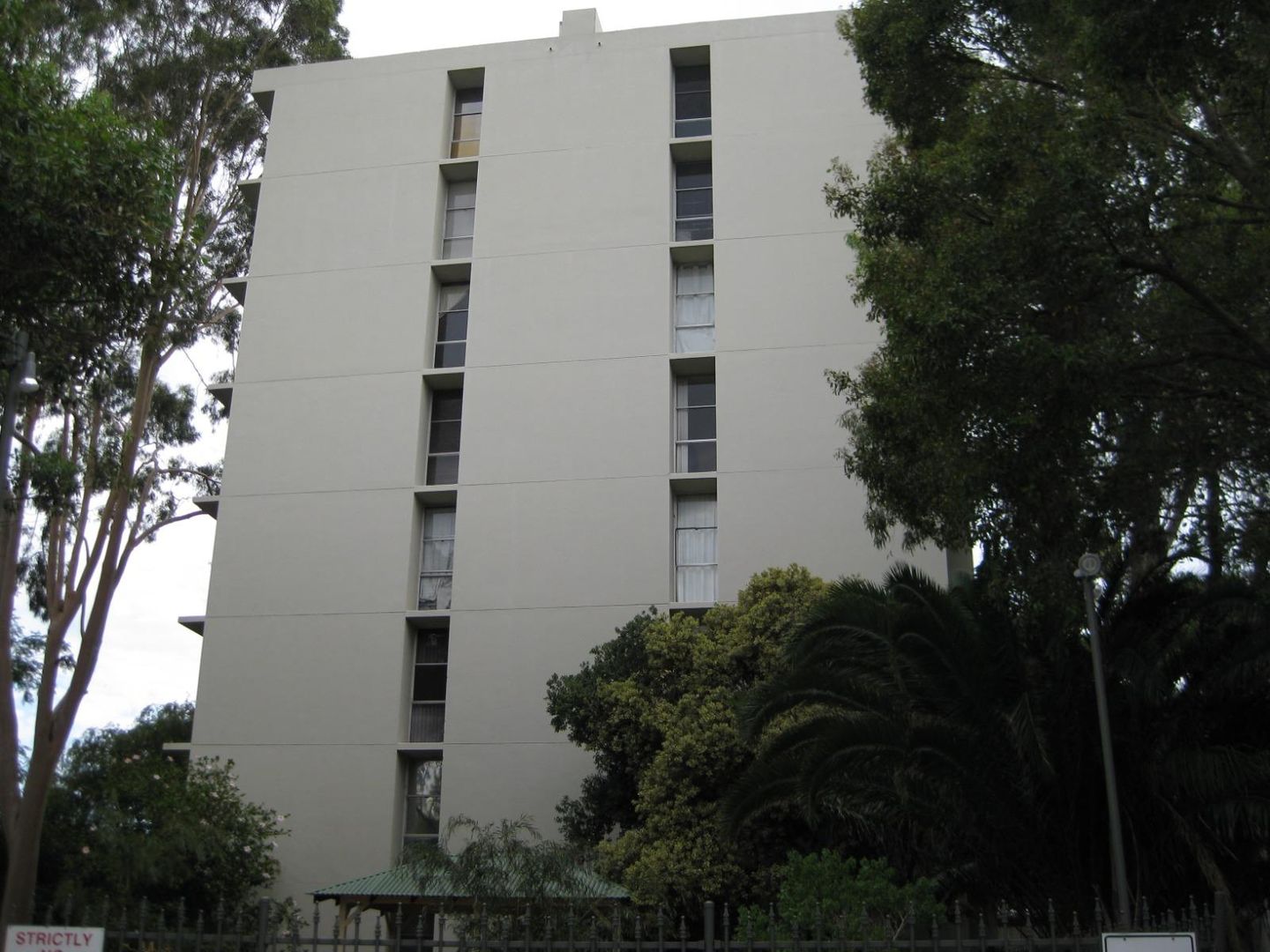 2 bedrooms Apartment / Unit / Flat in 16/169 Railway Parade MOUNT LAWLEY WA, 6050