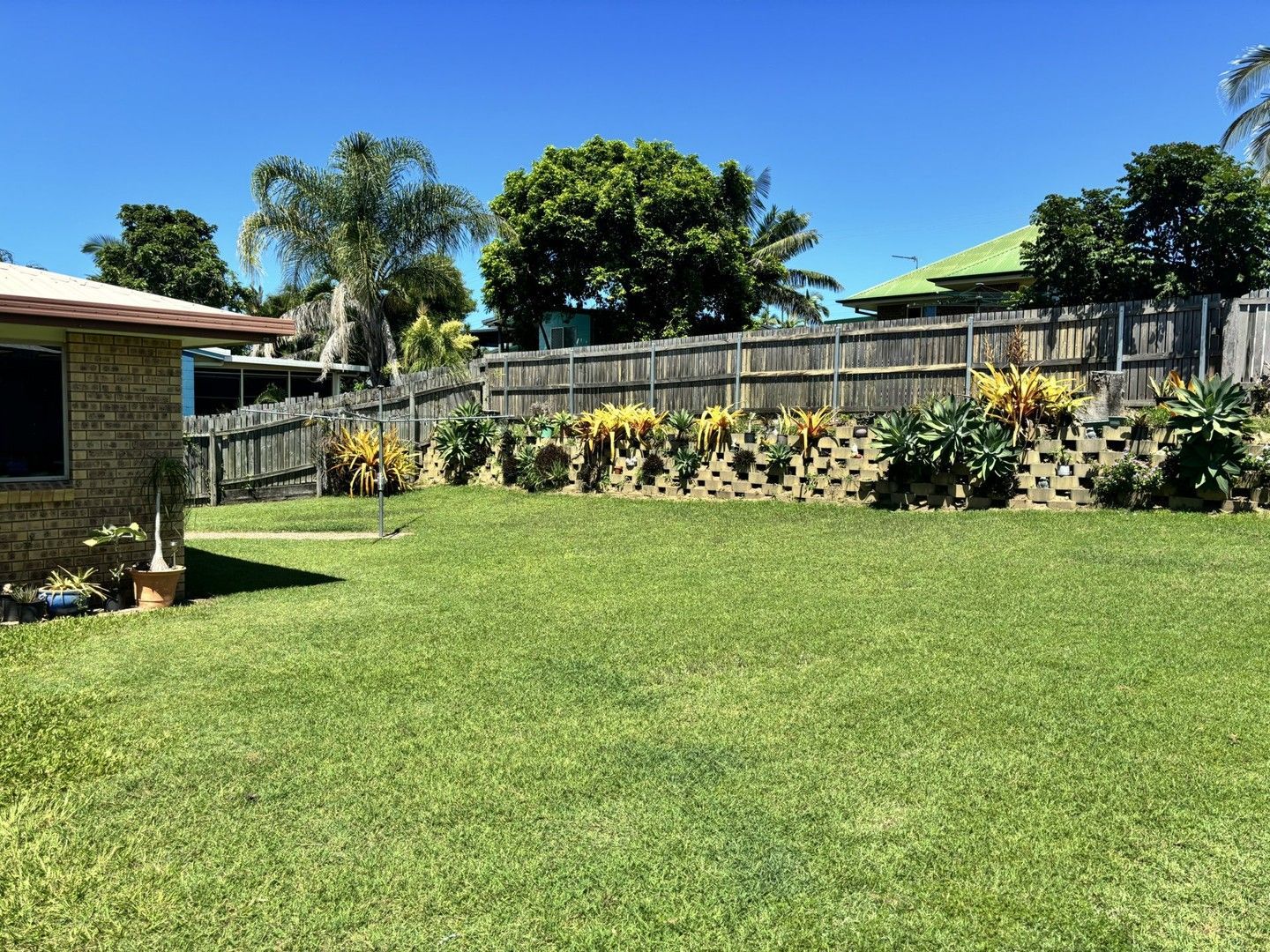 17 Brin Street, Boyne Island QLD 4680, Image 1